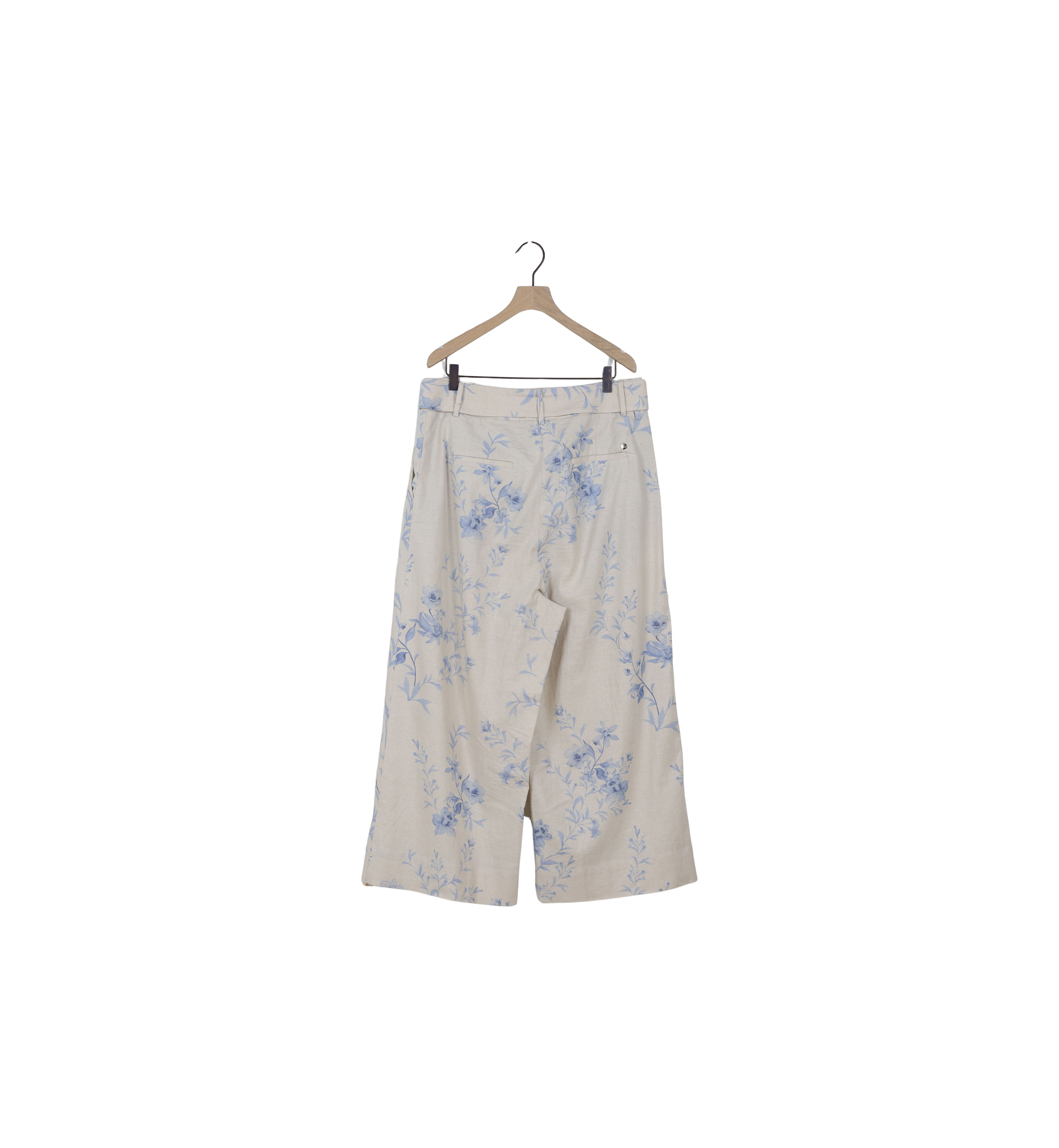 Packshot / Skyway / ReLoved